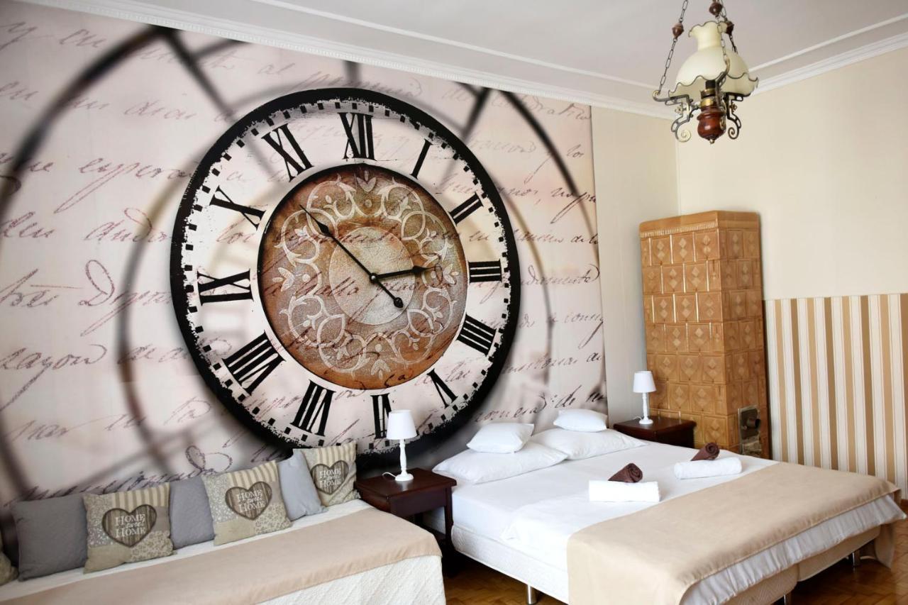 City, Clock Privatunterkunft *